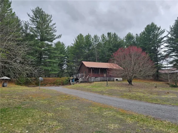 7746 Number 4 Rd, Lowville, NY 13367