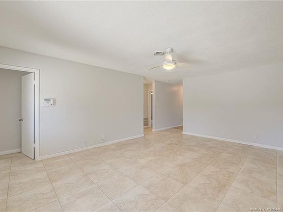 5th image of 2113-2115 NE 56th Court