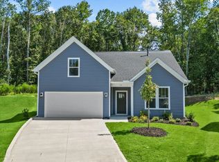 737 Old Magnolia Ln, Woodruff, SC 29388