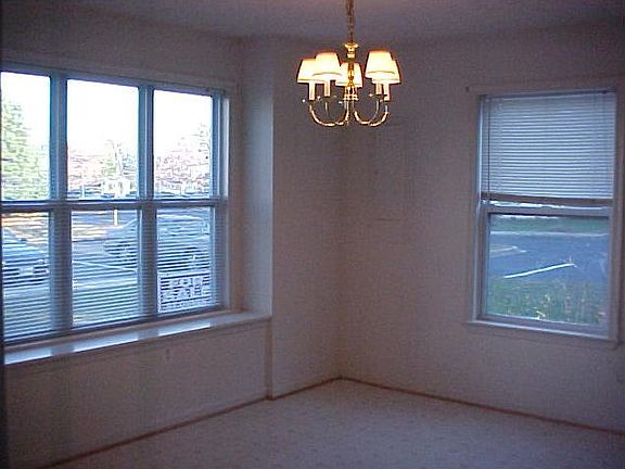 2nd image of 48225 Picketts Harbor Ct