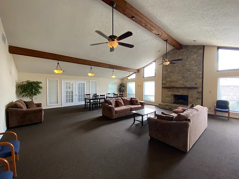 Summit Pointe — Photo 21