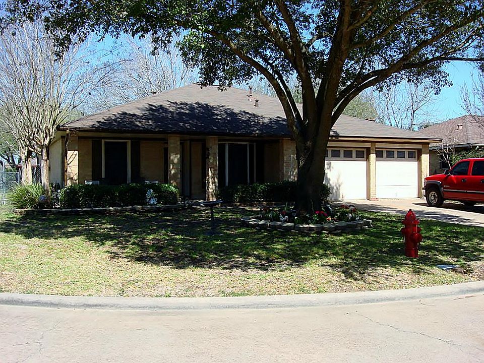 1st image of 5338 Finsbury Field Dr