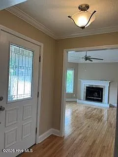 3 bed, 2.0 bath, 1760 sqft, $2,200 — Photo 3
