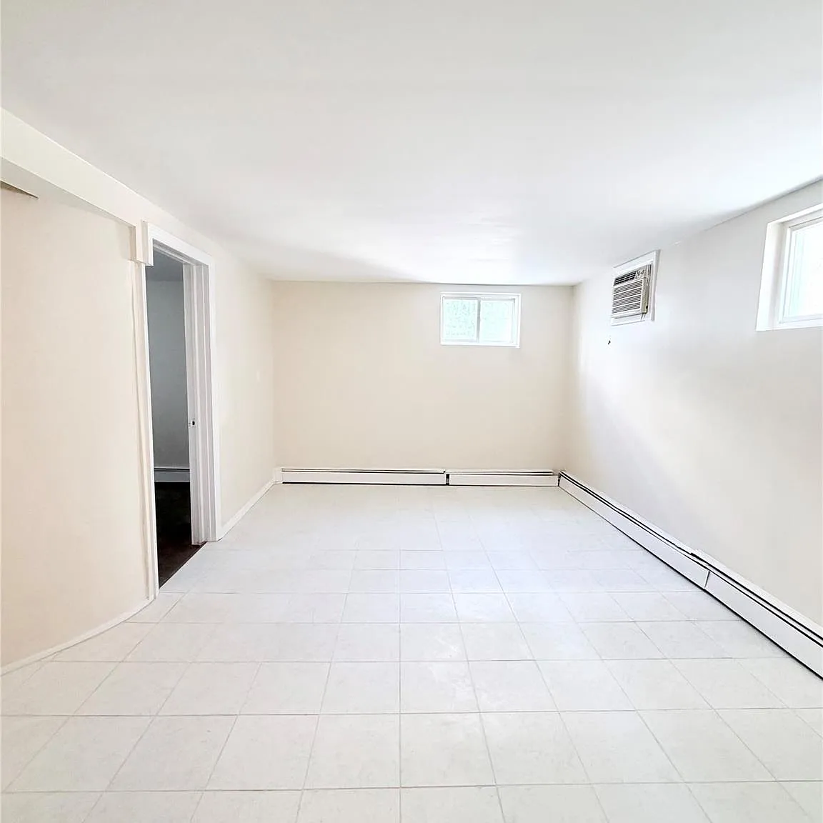 2 bed, 1.0 bath, 880 sqft, $2,750 — Photo 4