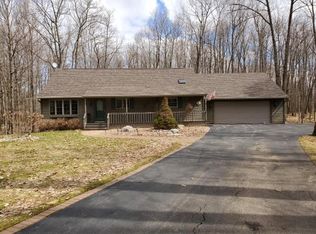 W10665 Pleasant Acres Ln, Summit Lake, WI 54485
