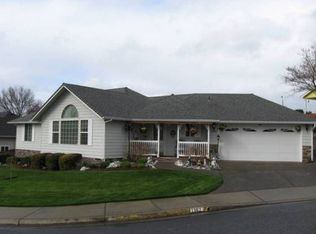 1362 Forestview Dr, Grants Pass, OR