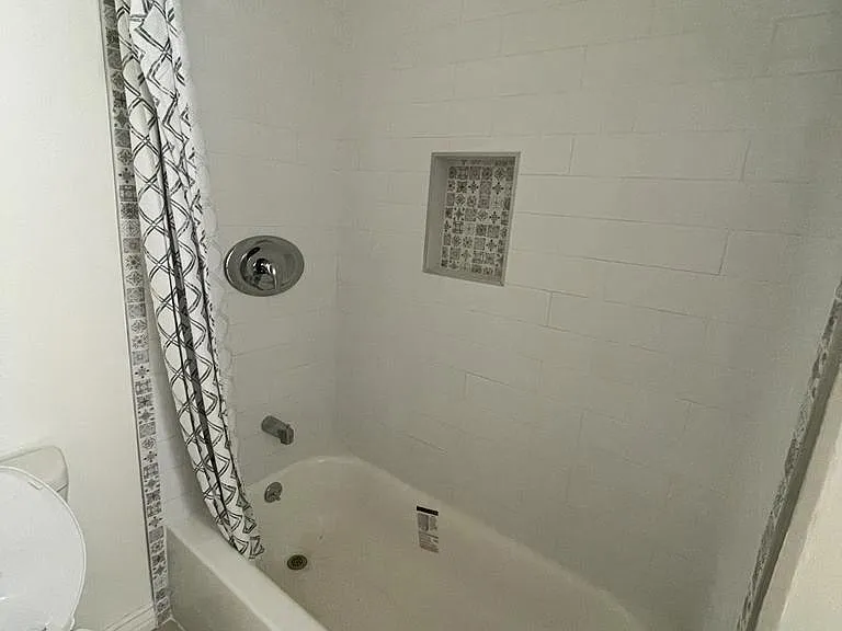 833 S Bedford St #102 — Photo 10