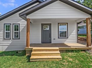 2215 W Bond St, Denison, TX 75020