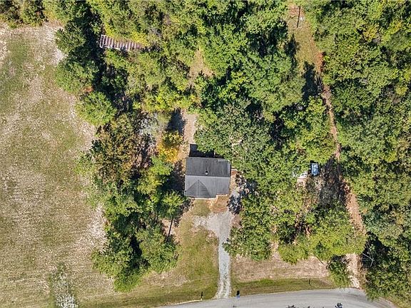 4th image of 112 Lee Road 203
