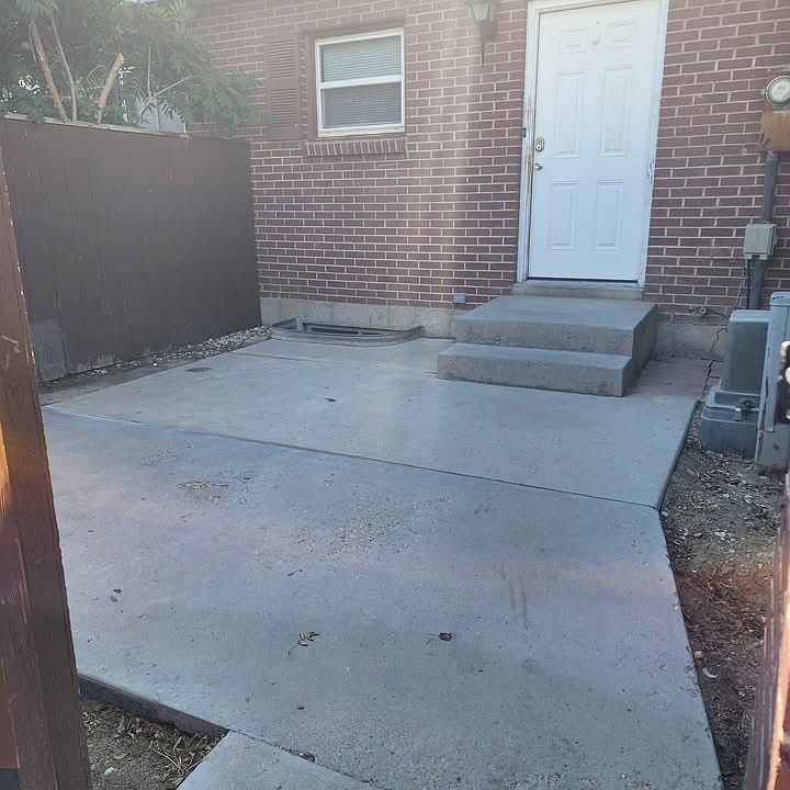 Front courtyard