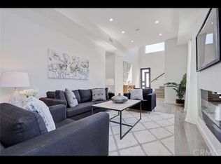 7925 Kittyhawk Ave, Los Angeles, CA 90045