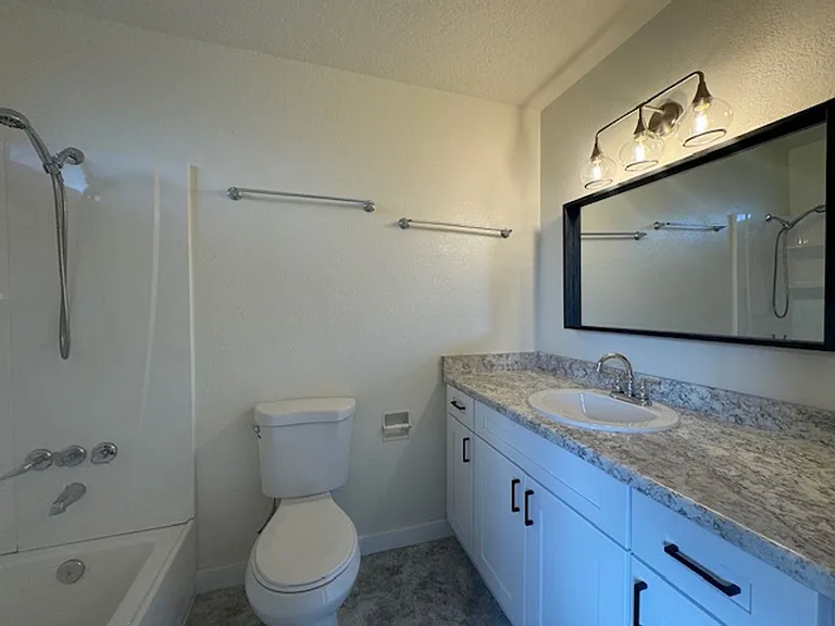 2344 Progress St — Photo 8