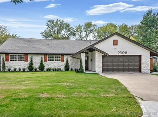 9308 E 40th Pl, Tulsa, OK 74145