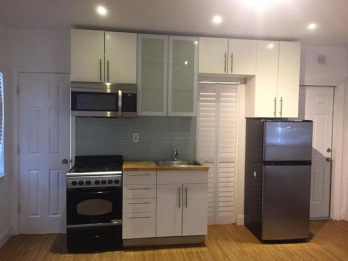 Studio, 350 sqft, $1,350 — Photo 1