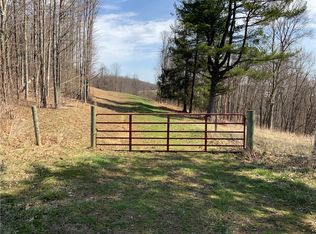 860 Mounts Rd S, Washington, PA 15301