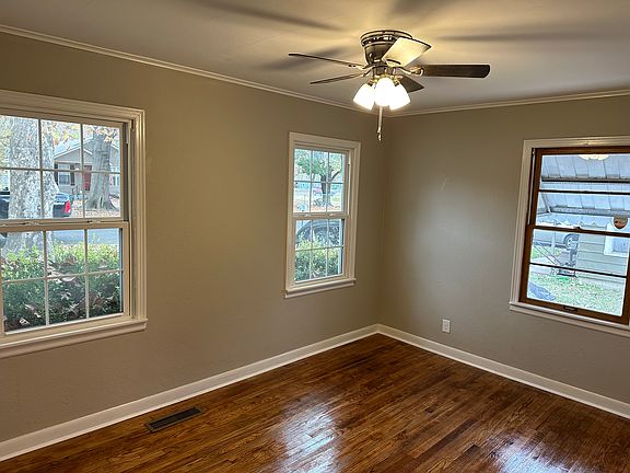 5th image of 1403 Summit St