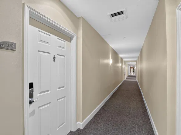 806 E Windward Way #108, Lantana, FL 33462