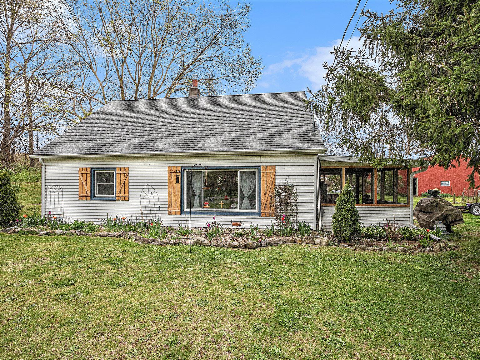 8713 Deans Hill Rd, Berrien Center, MI 49102 Zillow