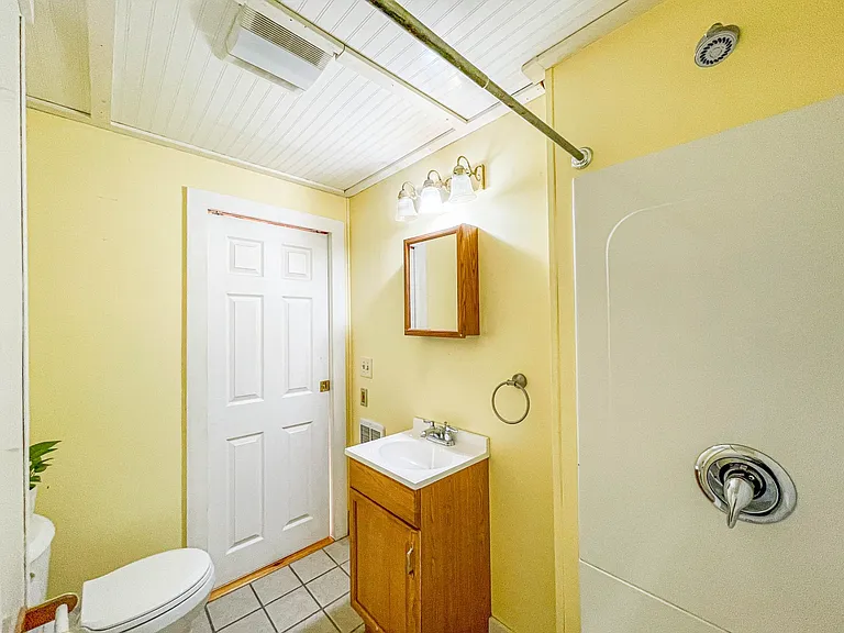 329 Preble St #2 — Photo 12