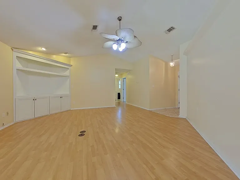 3341 Marion Oaks Way — Photo 5