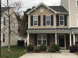 8833 Thornton Town Pl, Raleigh, NC 27616