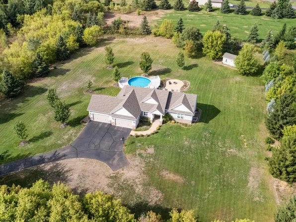10972 255th Ave NW, Zimmerman, MN 55398