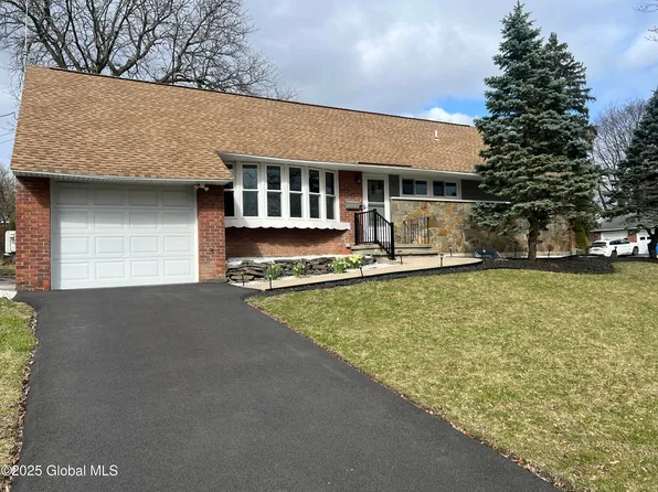 241 Hackett Boulevard, Albany, NY 12208