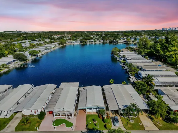 3121 SW 58th Pl, Fort Lauderdale, FL 33312