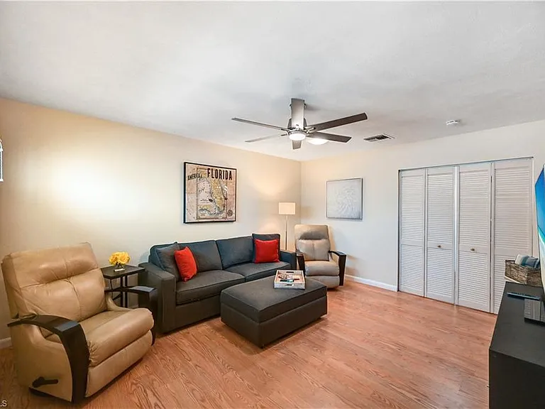 878 Meadowland Dr #4 — Photo 20