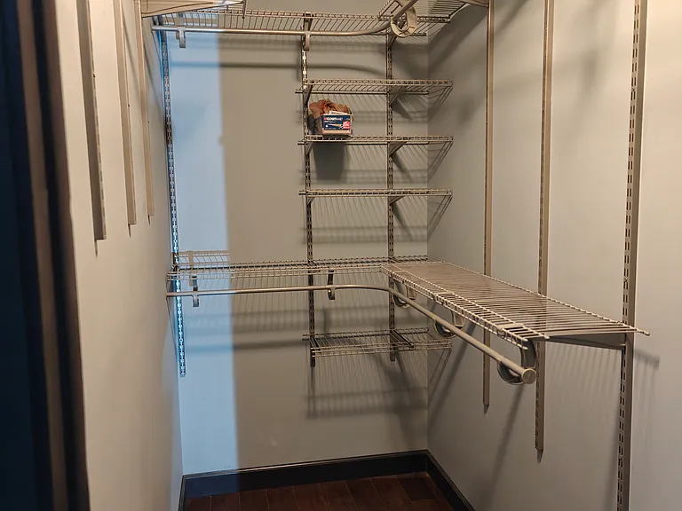 Walk-in Closet