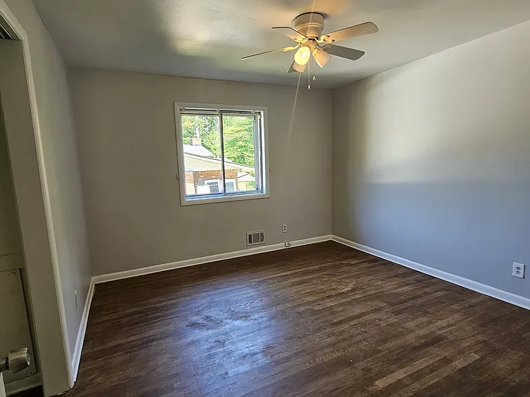3543 Cloudland Dr — Photo 15