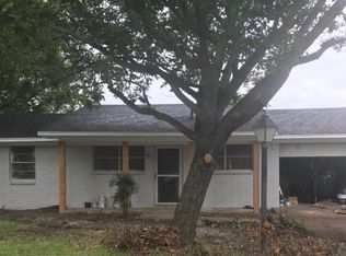 617 N 1st St, Midlothian, TX 76065