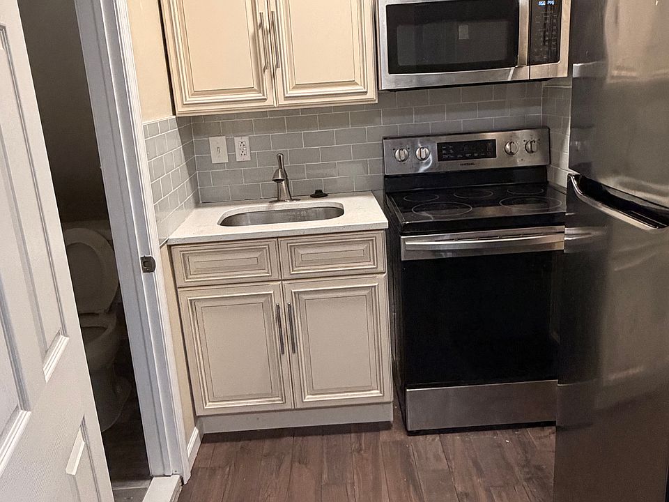 1st image of 4222 Baltimore Ave APT 1F