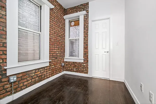 Rented by Compass | media 13