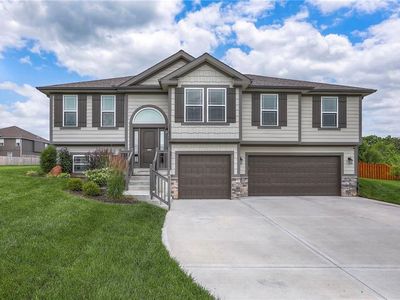 11830 N Manning Ave, Kansas City, MO, 64157