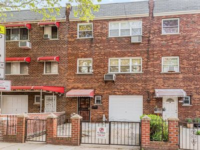 1062 Pugsley Avenue, Bronx, NY, 10472