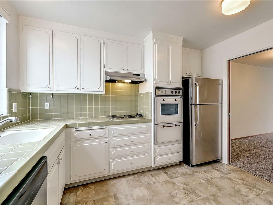 1st image of 1575 8th Ave APT 1