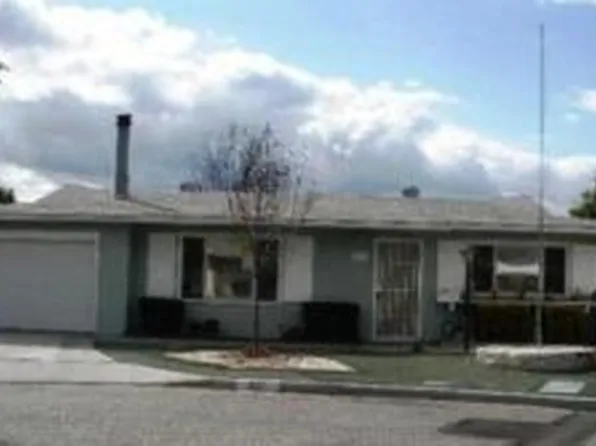 821 Majela Ln, Hemet, CA 92543