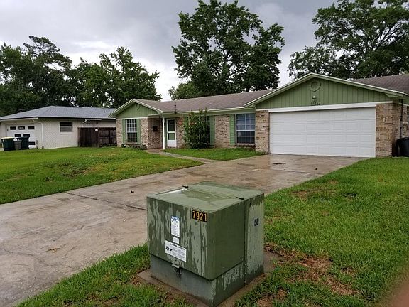 3rd image of 7925 Jolliet Dr