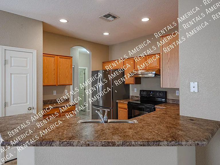 3752 E Woodside Way — Photo 3