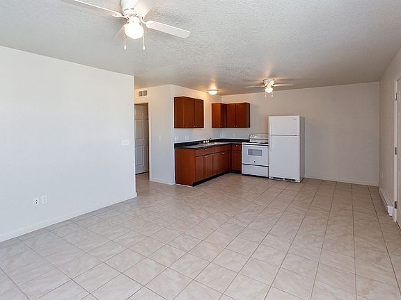 4th image of 5757 Basswood Ln #5725
