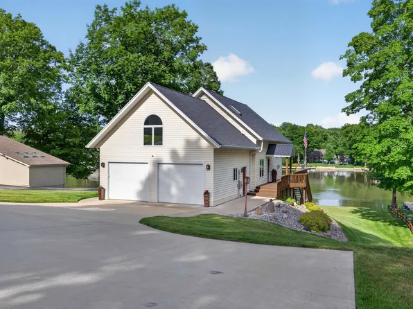 5180 N Lake Sanford Rd, Sanford, MI 48657