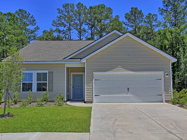 130 Kingswood Cir — Photo 3