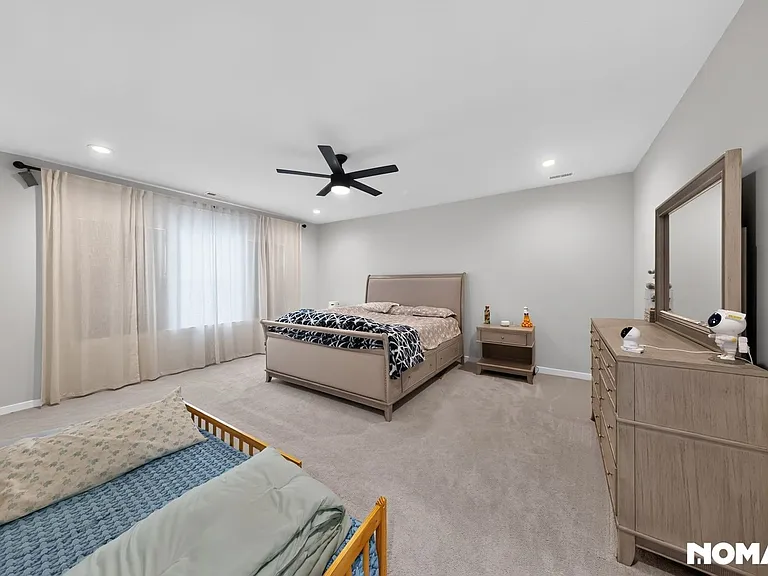 1138 E Lock Rd — Photo 22
