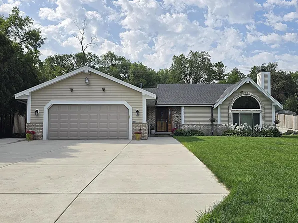 9201 W County Line ROAD, Milwaukee, WI 53224