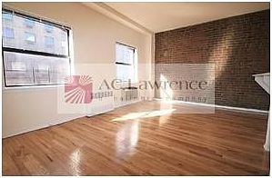 1st image of 202 W 12th St