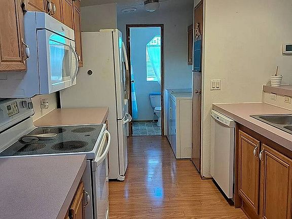 3rd image of 39615 Keiths Cir