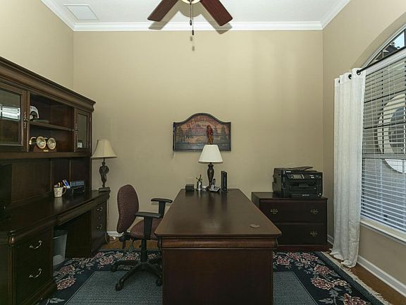 5th image of 2309 W Clovelly Ln