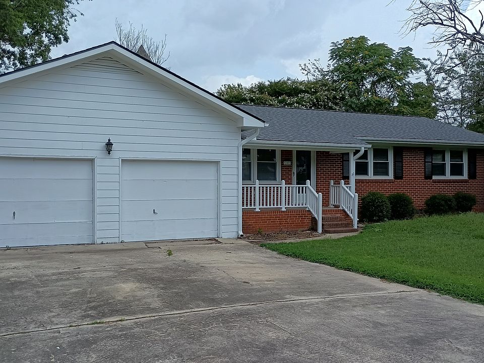 1st image of 102 S Tunstall Ave