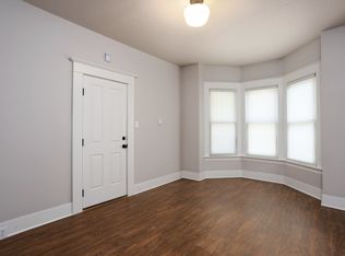 16 NE Graham St APT A, Portland, OR 97212